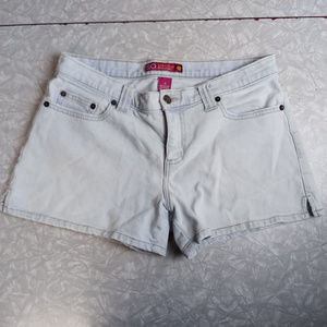 SO Junior's Women's 9 Light Wash Jean Shorts Denim